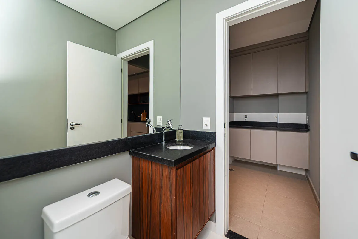 Banheiro do studio decorado do Urban Residence